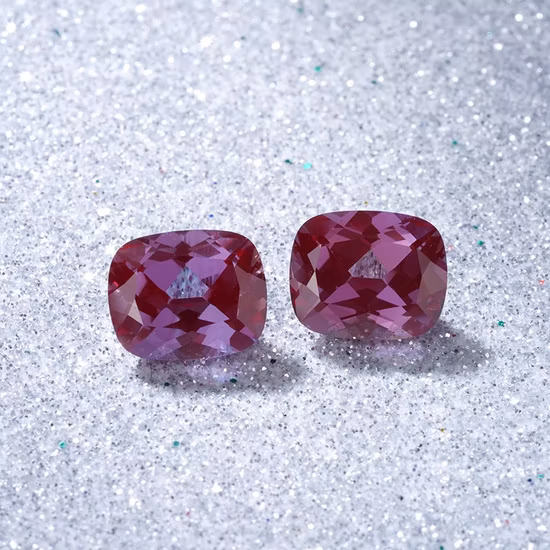 Alexandrite cultivée en laboratoire de pierres précieuses de saphir en vrac de forme personnalisée